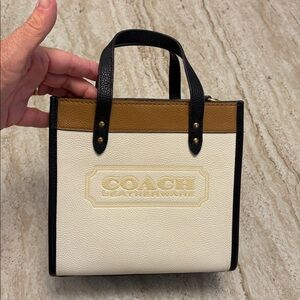 Coach Field Tote 22 Shoulder Bag in Chaulk and Tan Leather